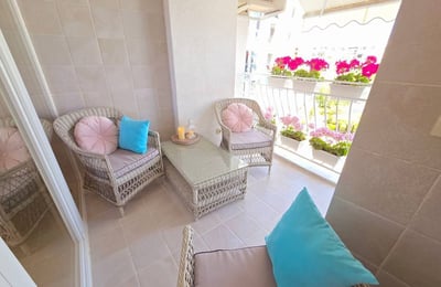 Miete einer geräumigen 4-Zimmer-Wohnung in St. St. Constantine and Helena, Varna, Bulgarien